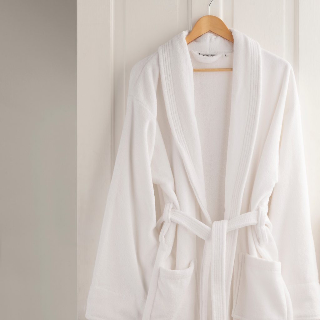 Versailles 100 Cotton Velour Bathrobe in White Mediterranean Linens